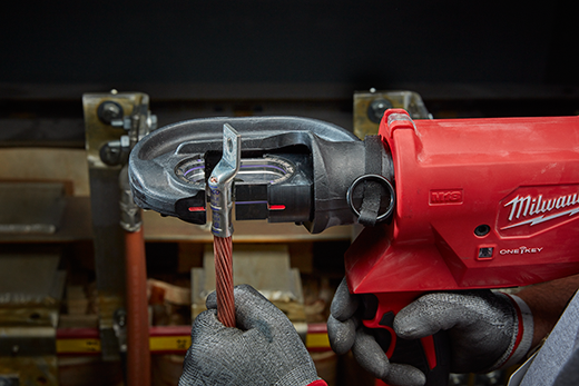 Milwaukee M18™ FORCE LOGIC™ 750 MCM Crimper Kit 2779-22
