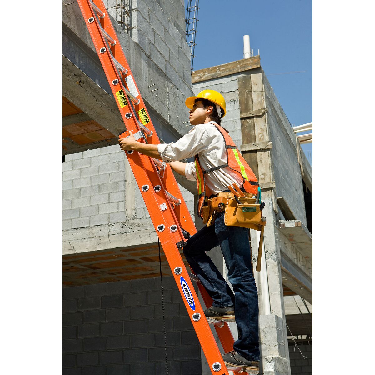16ft Type IA Fiberglass D-Rung Extension Ladder D6216-2