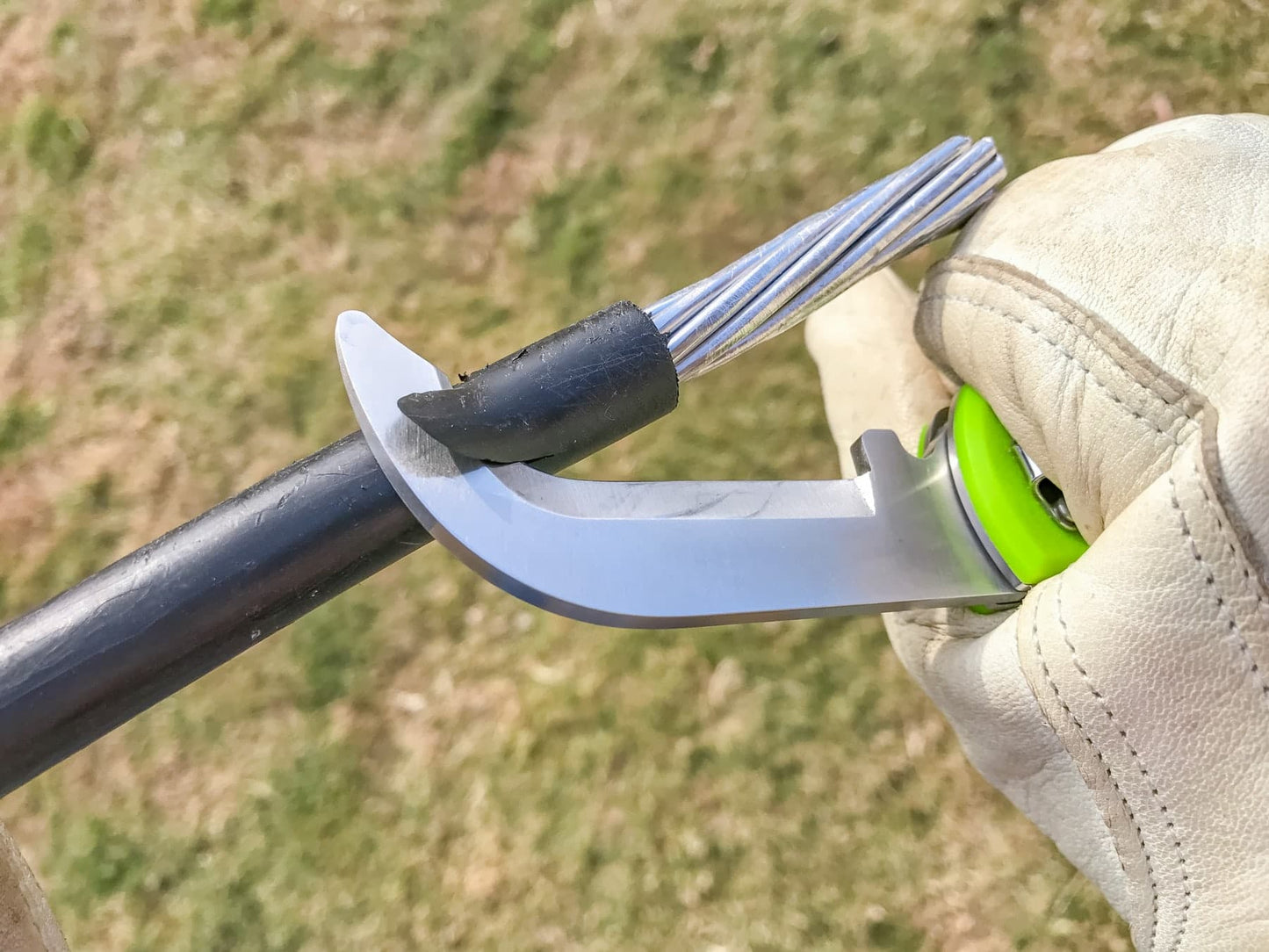 MADI OneFlip™ Safety Blade Lineman Knife PTOLK-2S