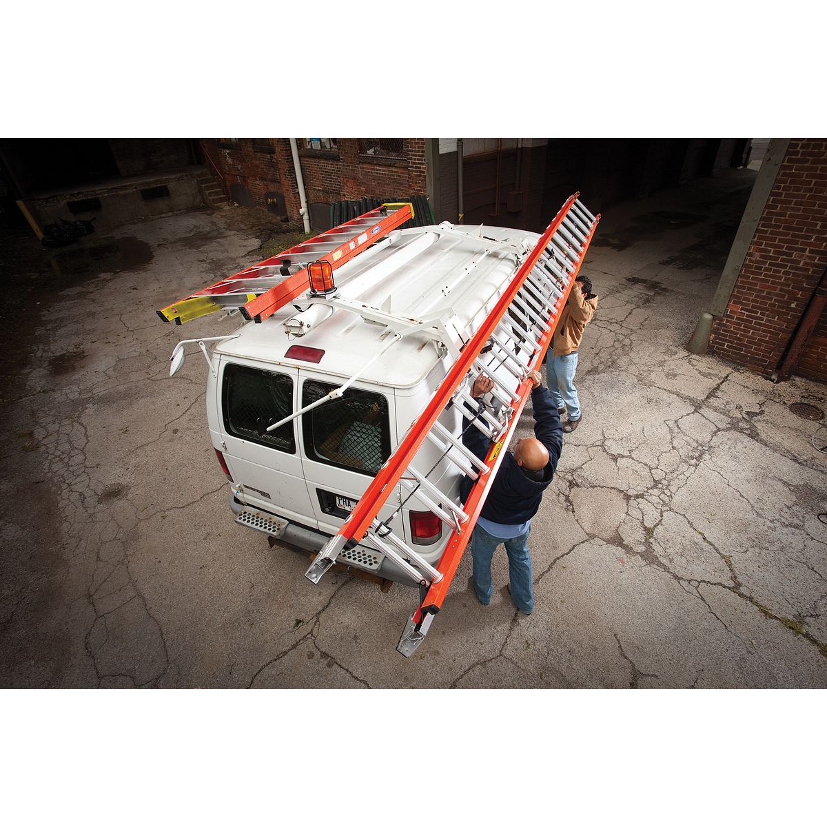 16ft Type IA Fiberglass D-Rung Extension Ladder D6216-2