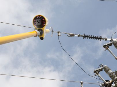 Non-Contact URD and Overhead Voltage Indicator AV40