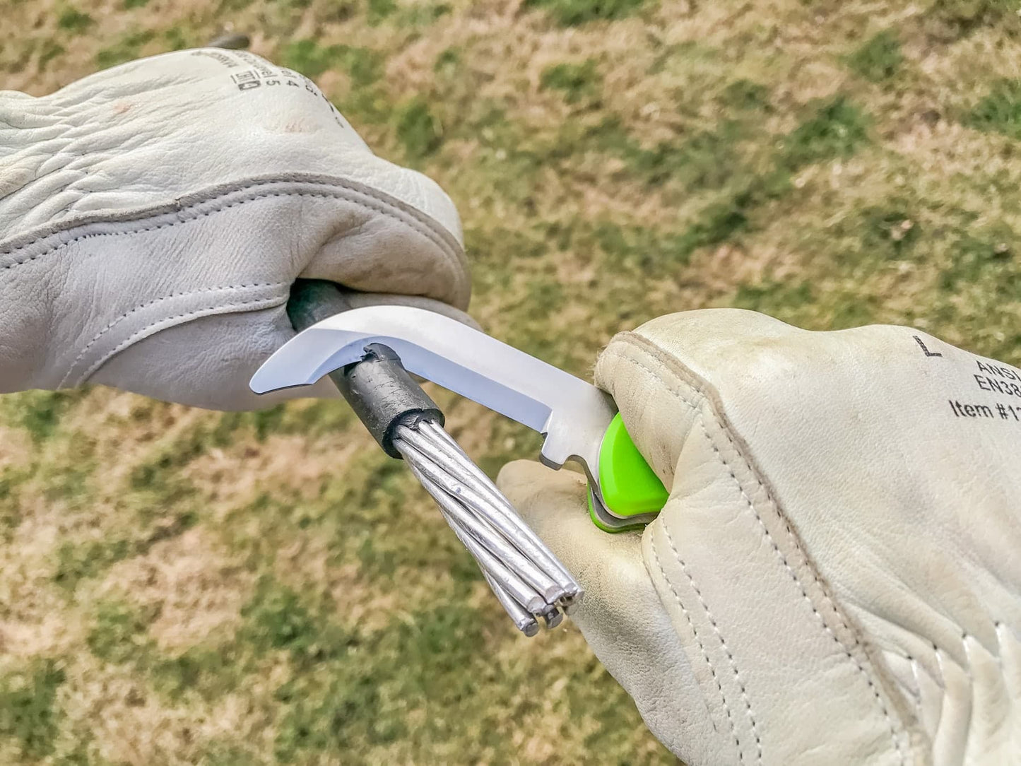 MADI OneFlip™ Safety Blade Lineman Knife PTOLK-2S