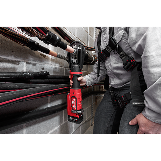 Milwaukee M18™ FORCE LOGIC™ 15T Crimper Kit 2879-22