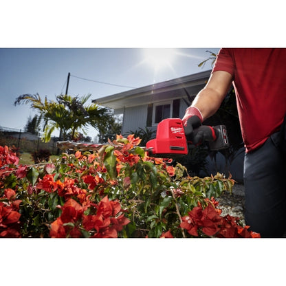 Milwaukee 2533-21 M12 FUEL 8-Inch Hedge Trimmer Kit