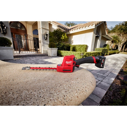 Milwaukee 2533-21 M12 FUEL 8-Inch Hedge Trimmer Kit