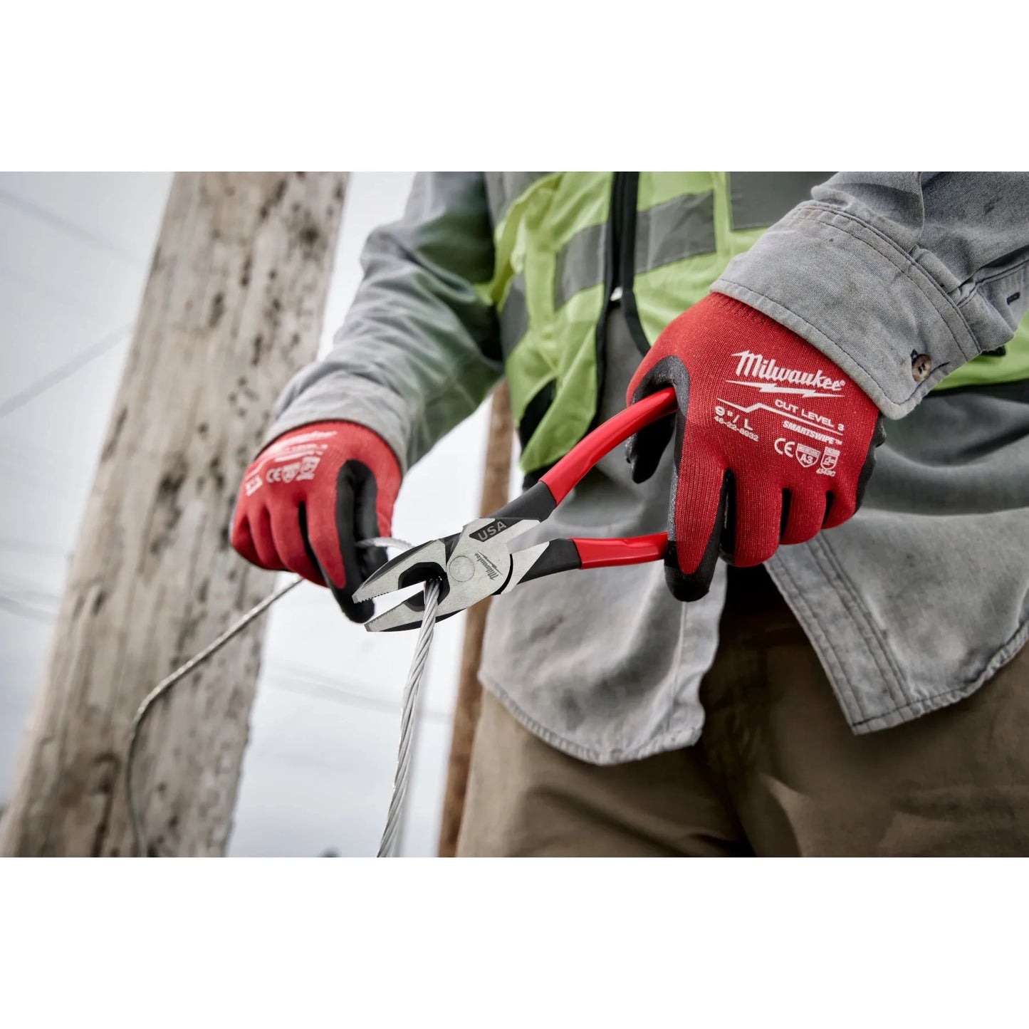Milwaukee MT500 9" Lineman's Dipped Grip Pliers