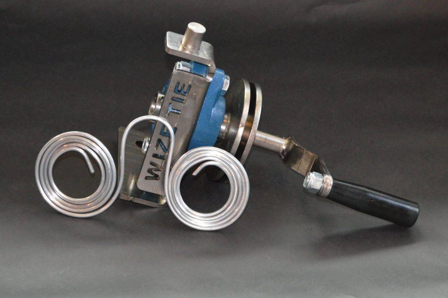 Wize Tie 2, Rolls #4–#8 Copper or Aluminum Tie Wire and Jumpers, 2" ID Loop